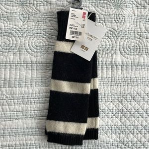 Uniqlo Cashmere Hand Warmers